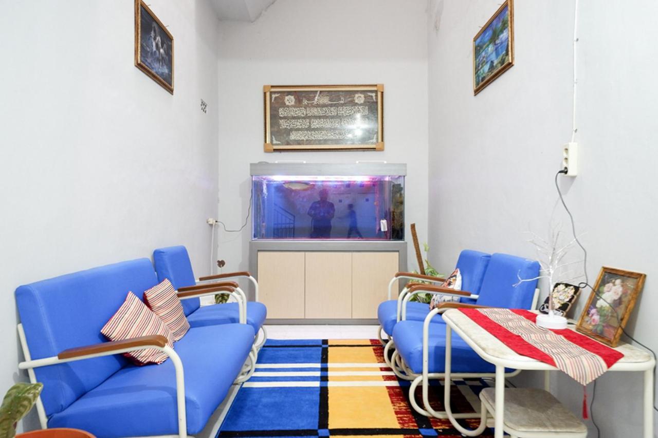 Reddoorz Near Jalan Adi Sucipto Solo Surakarta (Solo) Exterior foto