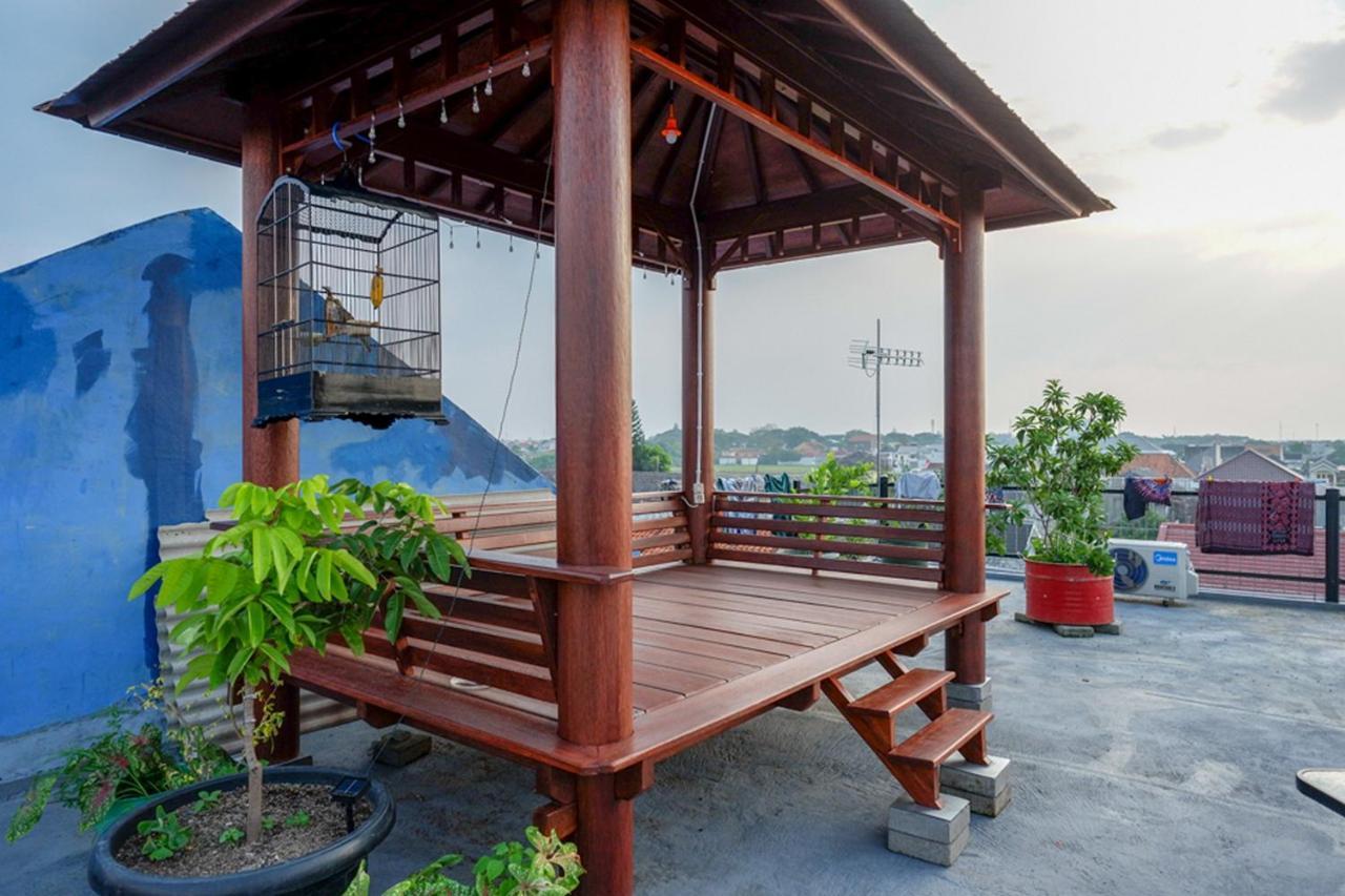 Reddoorz Near Jalan Adi Sucipto Solo Surakarta (Solo) Exterior foto